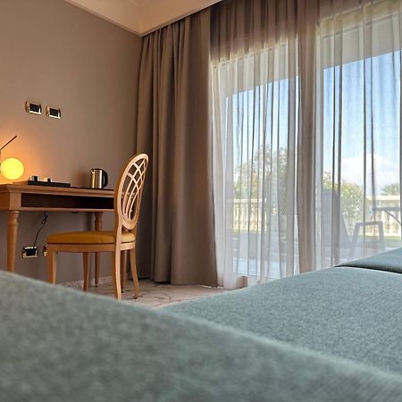 Palace Hotel Desenzano Desenzano del Garda Esterno foto