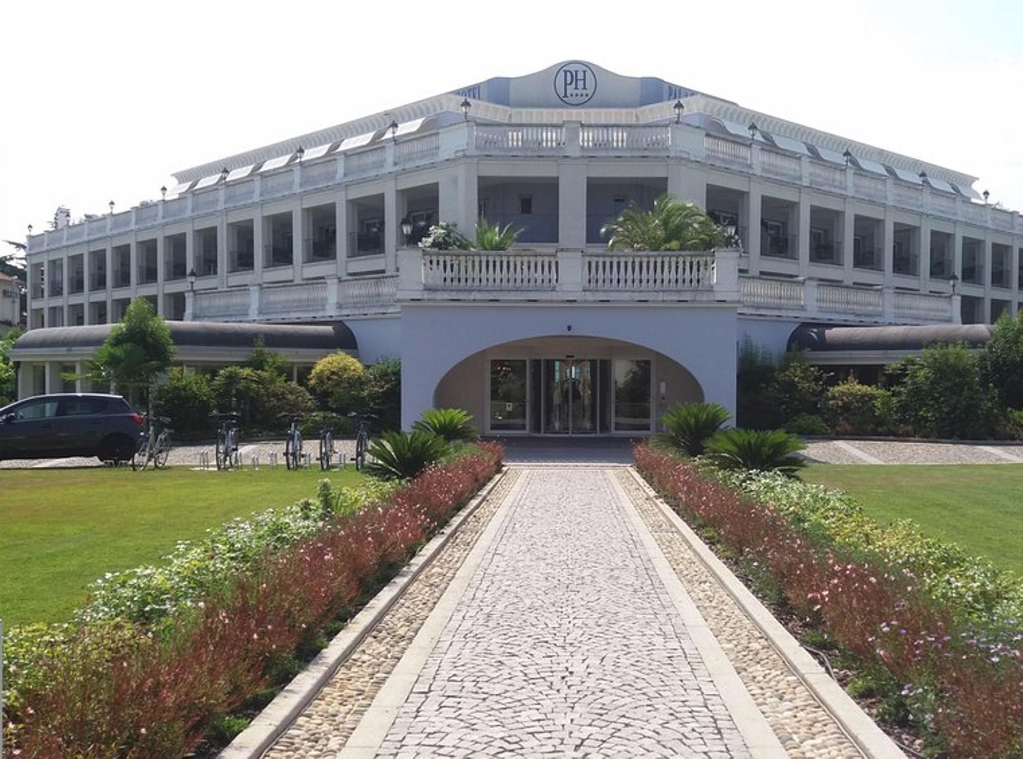 Palace Hotel Desenzano Desenzano del Garda Esterno foto