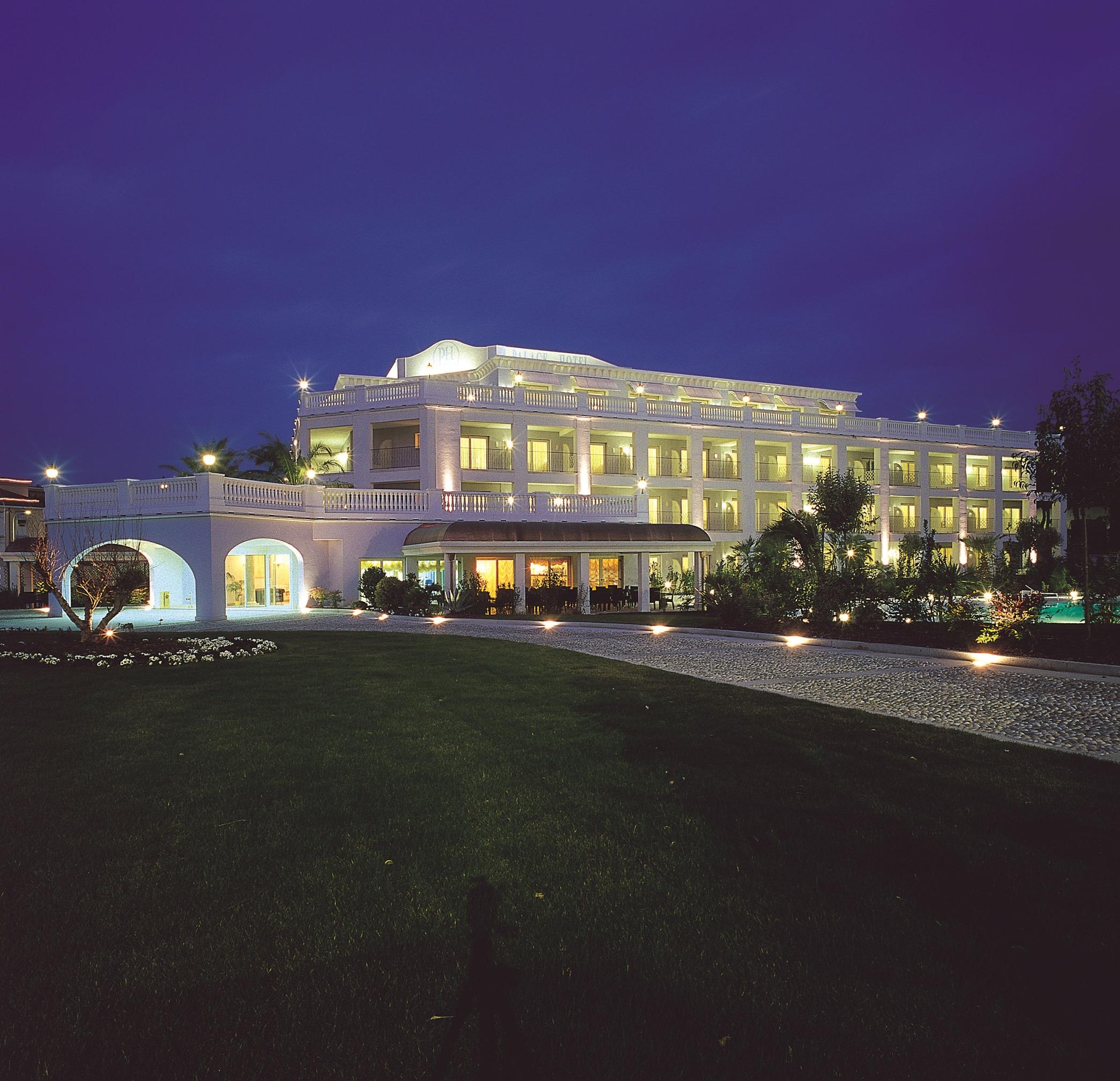 Palace Hotel Desenzano Desenzano del Garda Esterno foto
