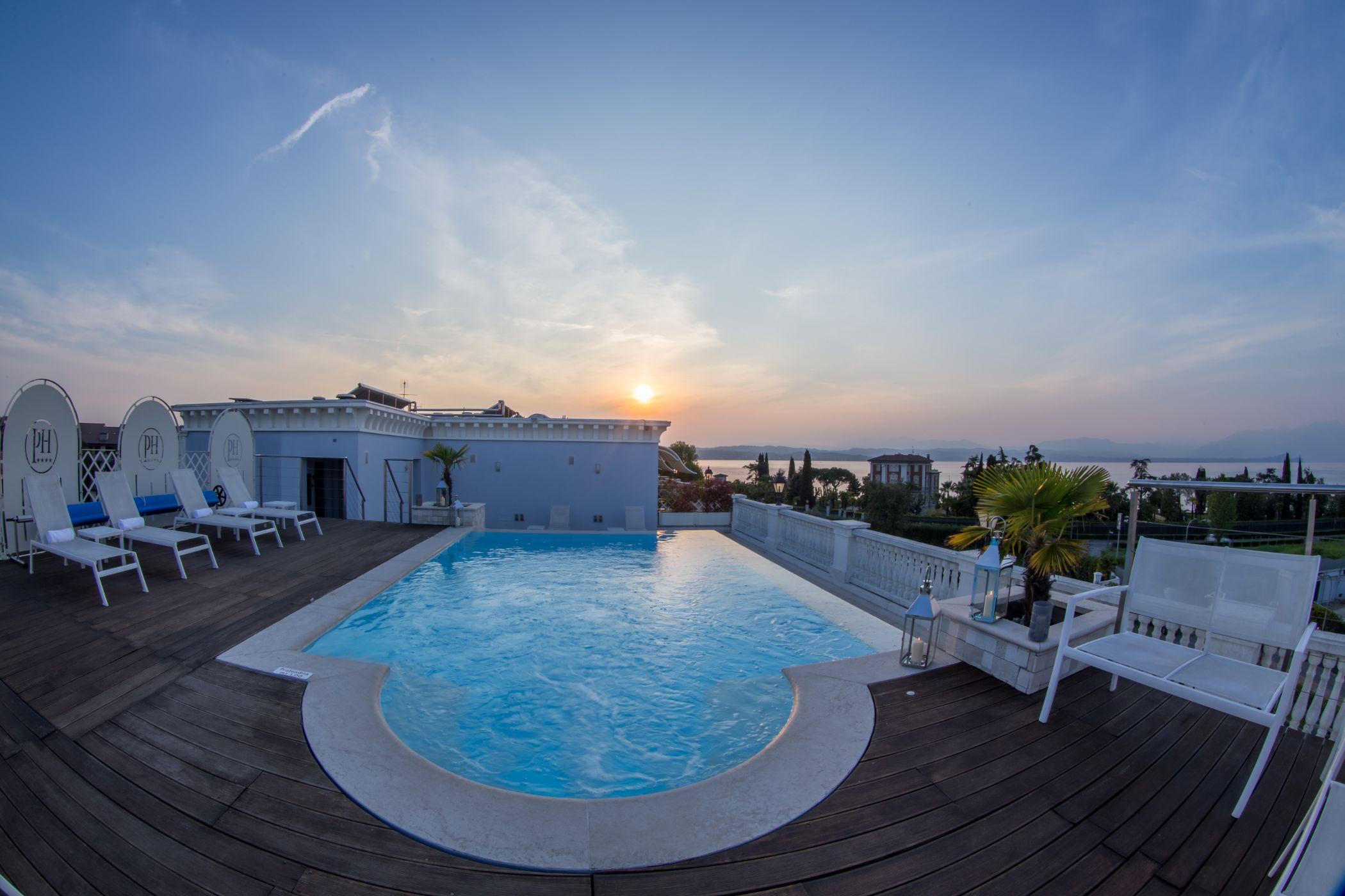 Palace Hotel Desenzano Desenzano del Garda Esterno foto